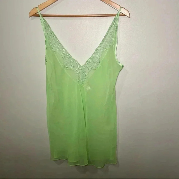 Vintage silk and satin Y2K green mesh slip with open front L - Picture 3 of 5